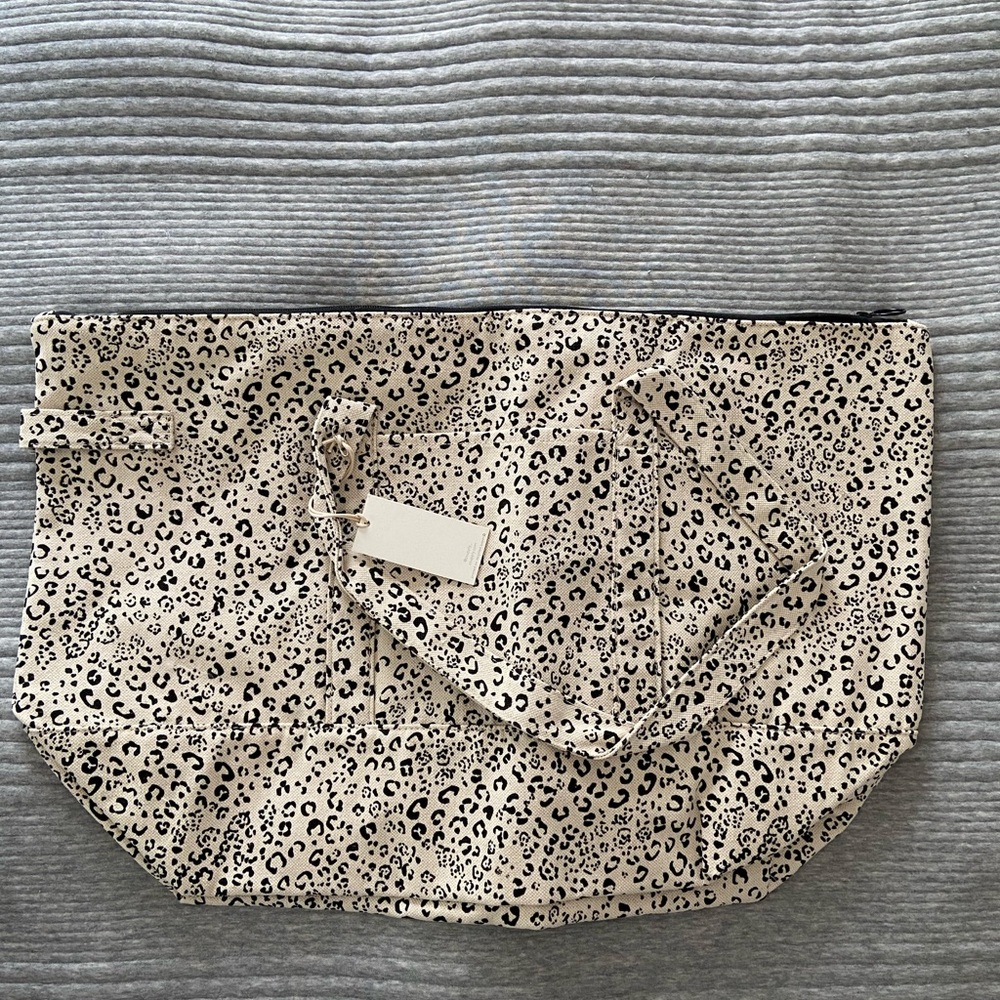 Z Supply On the Go Leo Tote